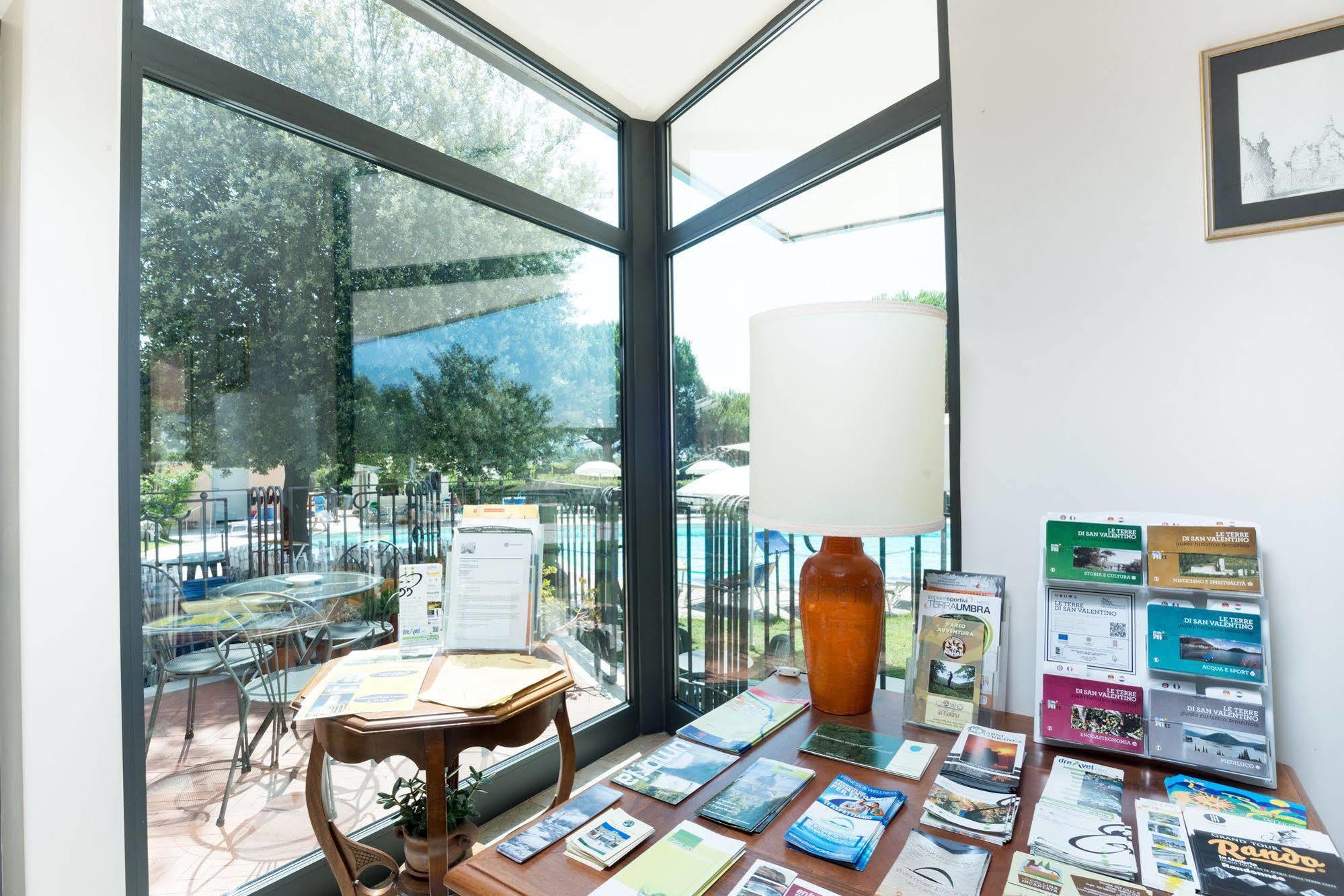 Terra Umbra Hotel ナルニ エクステリア 写真